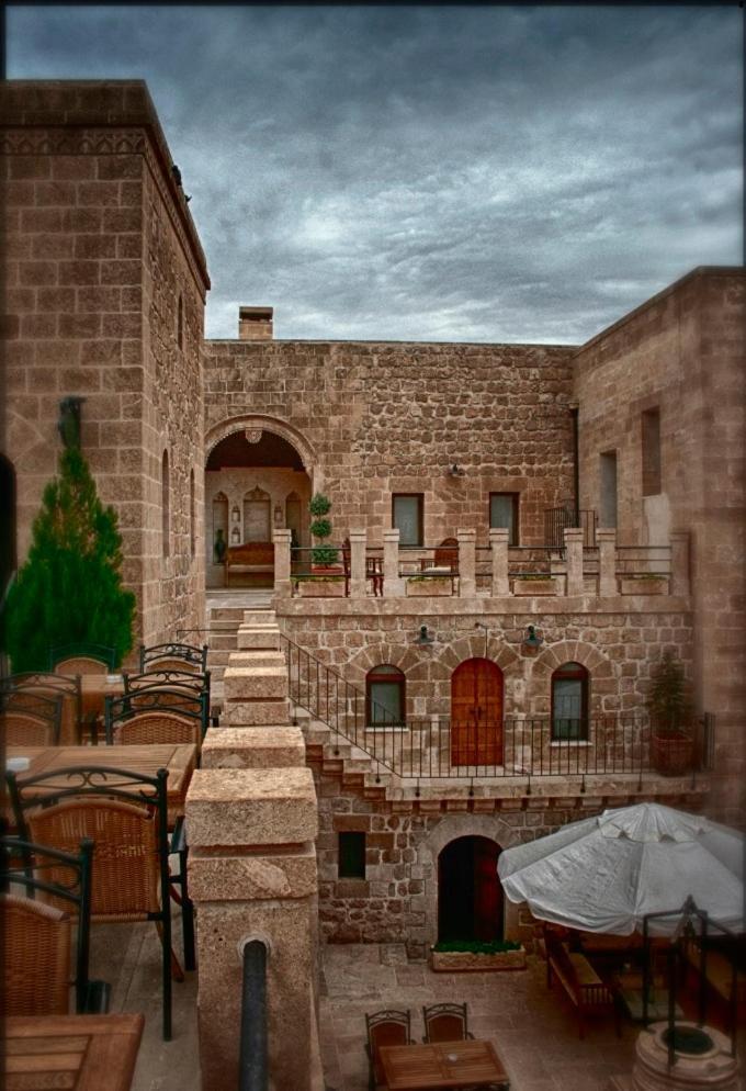 Kasr-I Nehroz Hotel Midyat Esterno foto